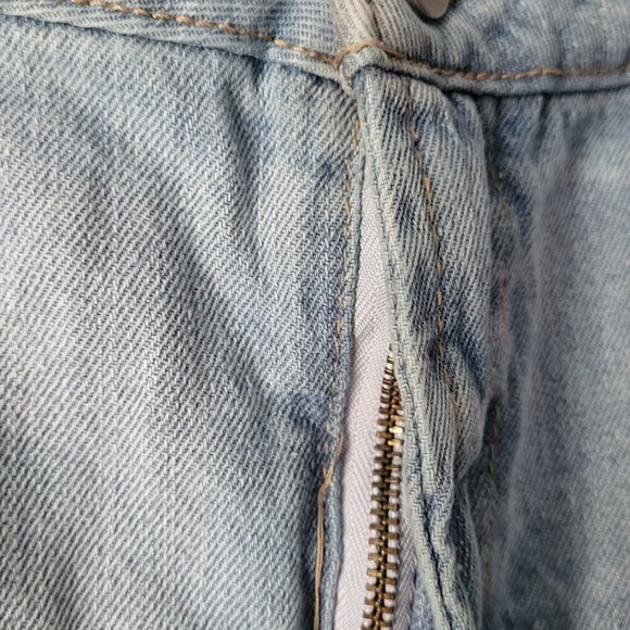 Destructed Denim High-Rise Shorts Junior's Size 21 - Picture 7 of 12